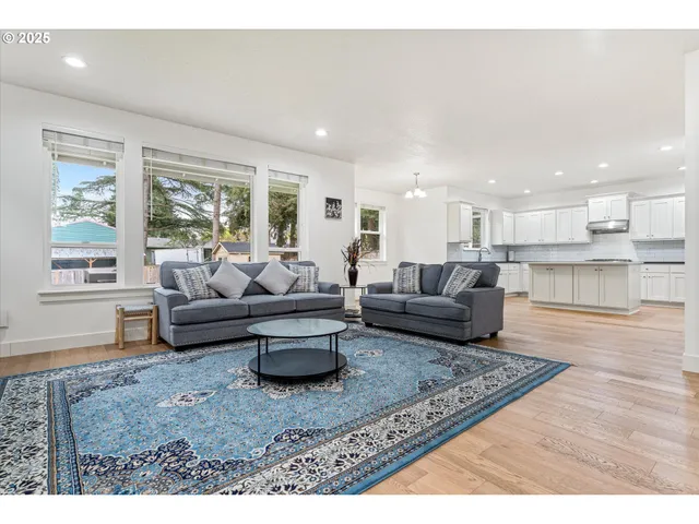 $739,900 | 13154 Southwest 121st Avenue, Portland, OR 97223