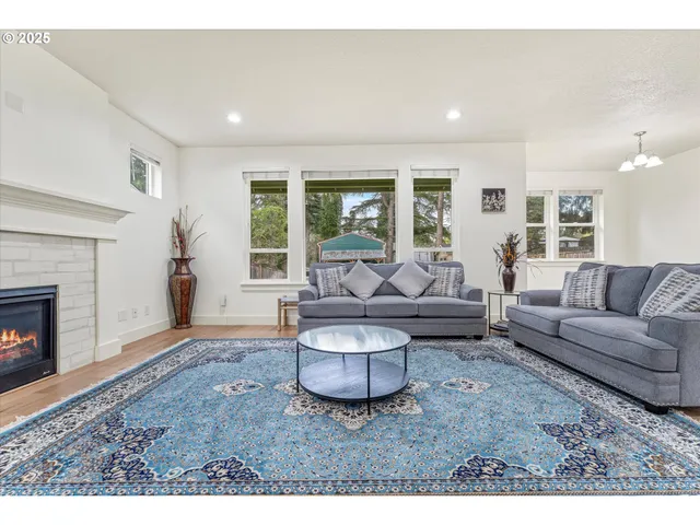 $739,900 | 13154 Southwest 121st Avenue, Portland, OR 97223