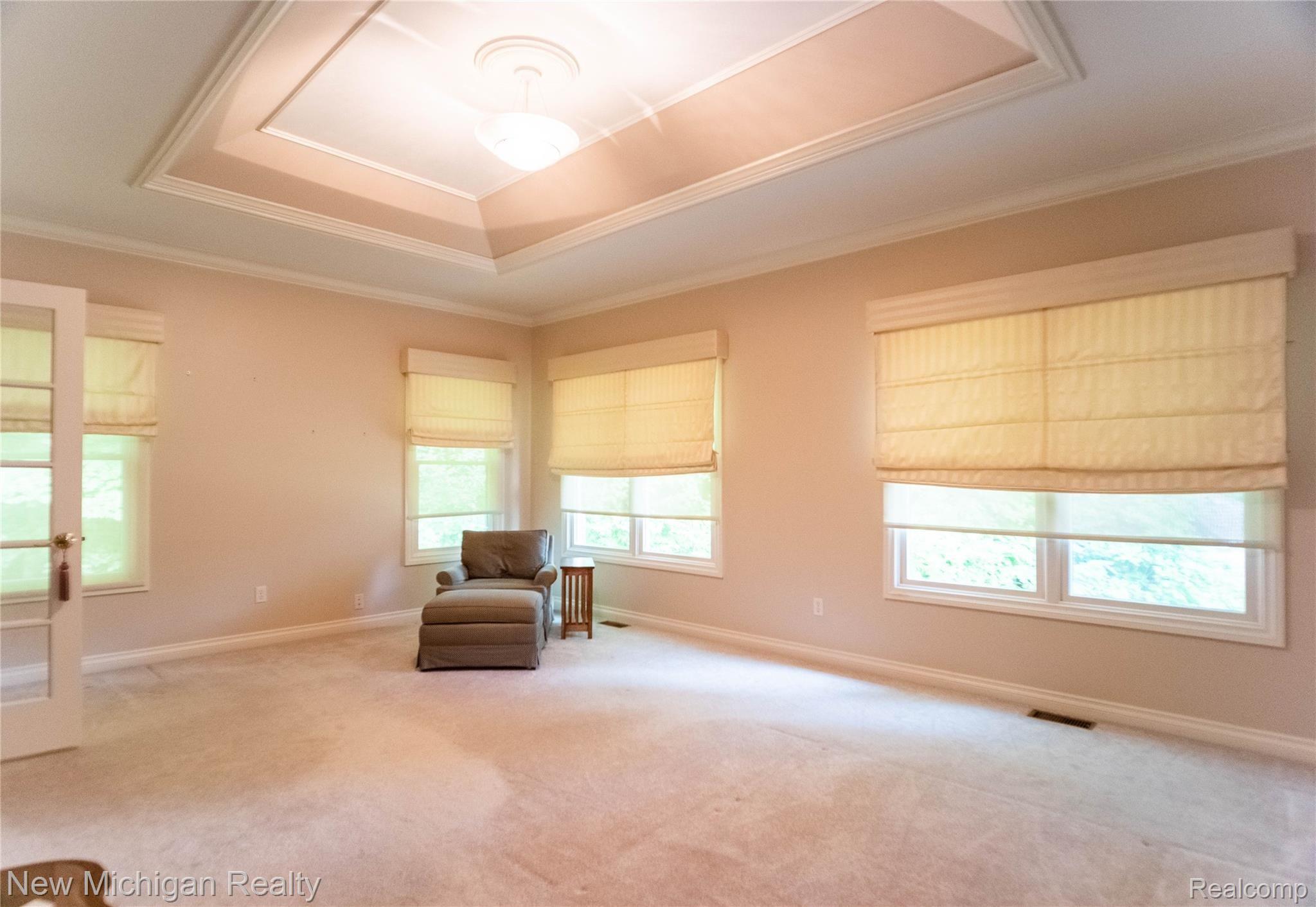 724 Lakeville Road Leonard, MI 48367 - Photo 16 of 31 P1011141-HDR empty master.jpg