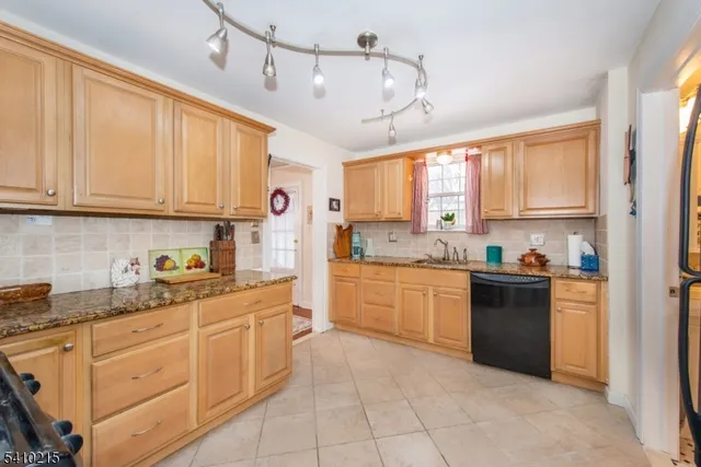 $449,000 | 46 Summit Avenue, Bloomfield, NJ 07003