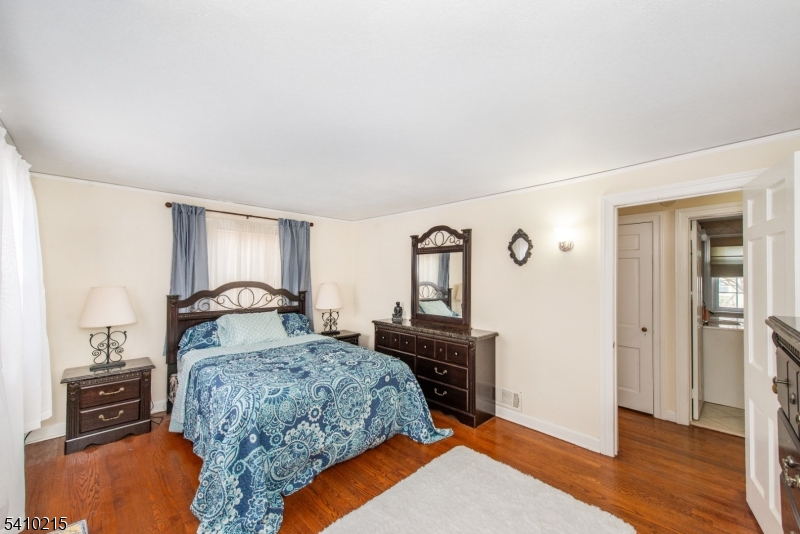 46 Summit Avenue Bloomfield, NJ 07003 - Photo 6 of 27