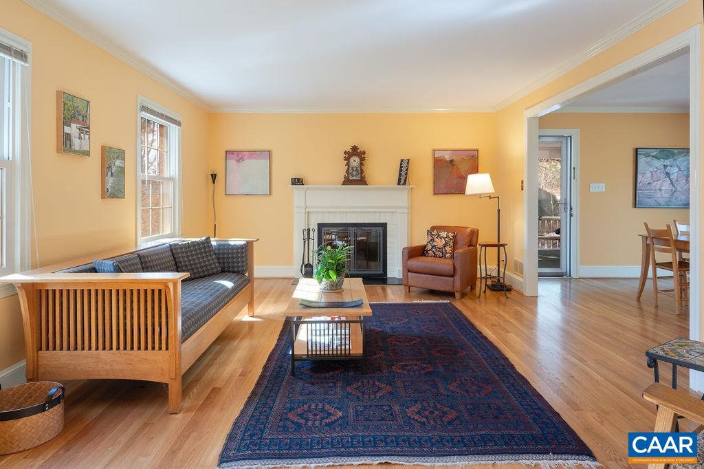 42 Canterbury Road Charlottesville, VA 22903 - Photo 6 of 53 Gallery Image 6
