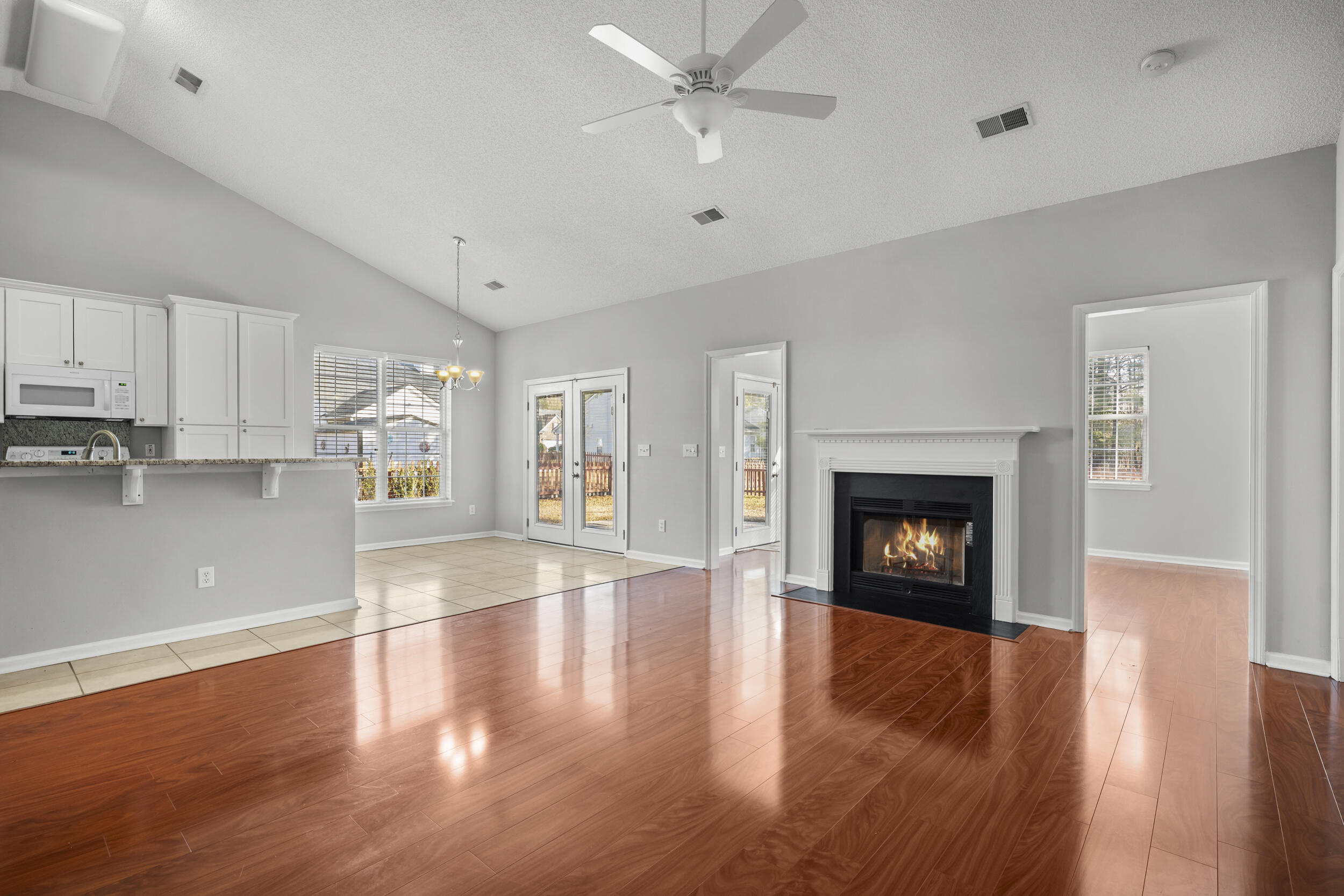 103 Oakbluff Road Summerville, SC 29485 - Photo 13 of 34 living room
