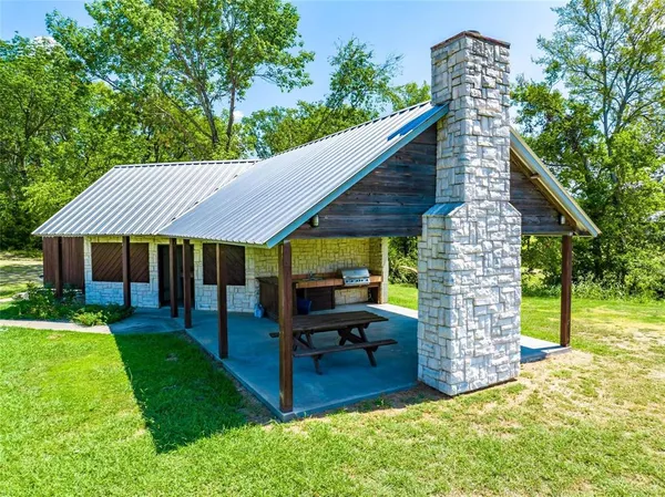 $58,200 | Lot 3 Longview Lane, Lone Oak, TX 75453