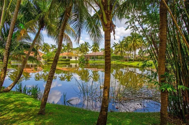 $9,800 | 10897 Canary Island Court, Plantation, FL 33324