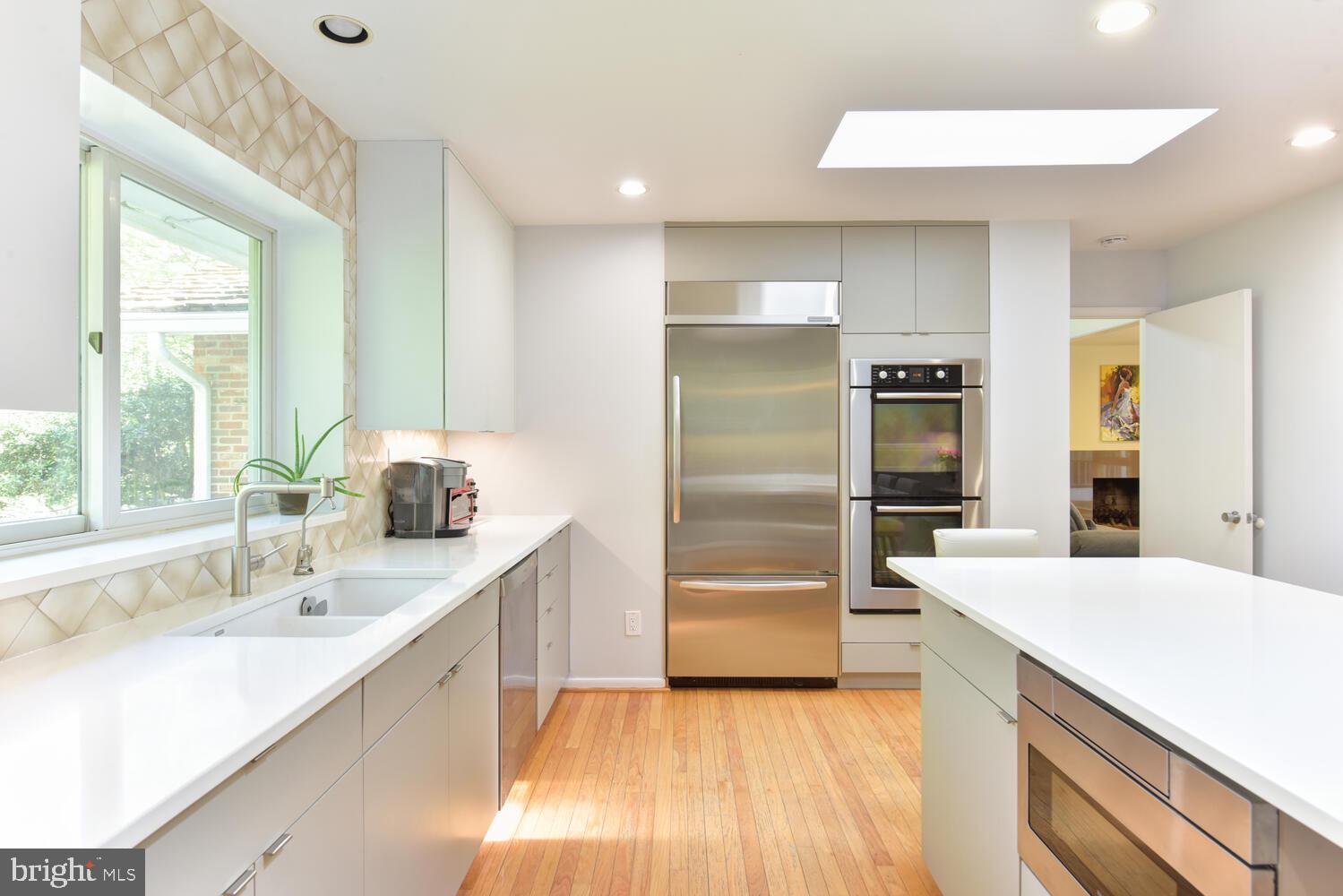 8317 Still Spring Court Bethesda, MD 20817 - Photo 11 of 47