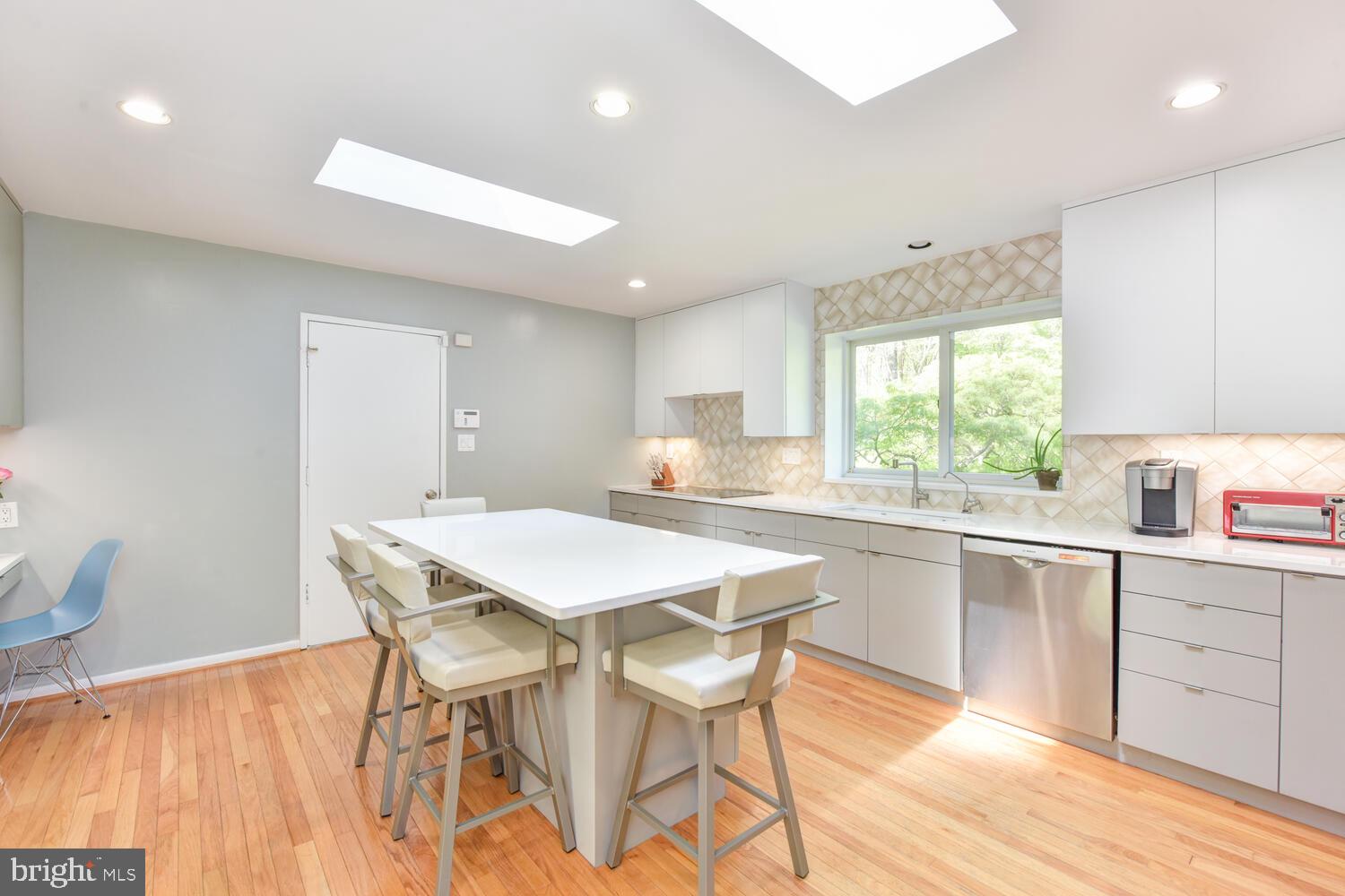 8317 Still Spring Court Bethesda, MD 20817 - Photo 12 of 47