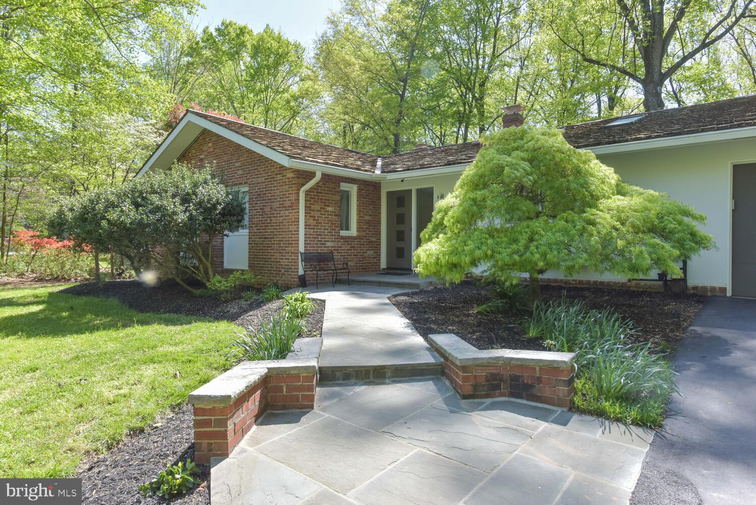 8317 Still Spring Court Bethesda, MD 20817 - Photo 3 of 47