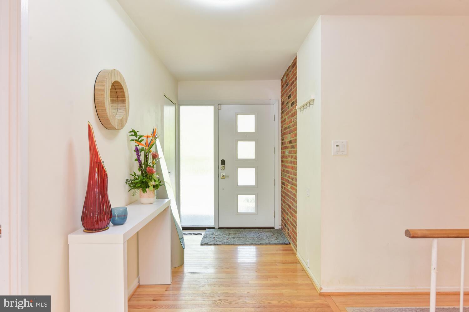 8317 Still Spring Court Bethesda, MD 20817 - Photo 4 of 47