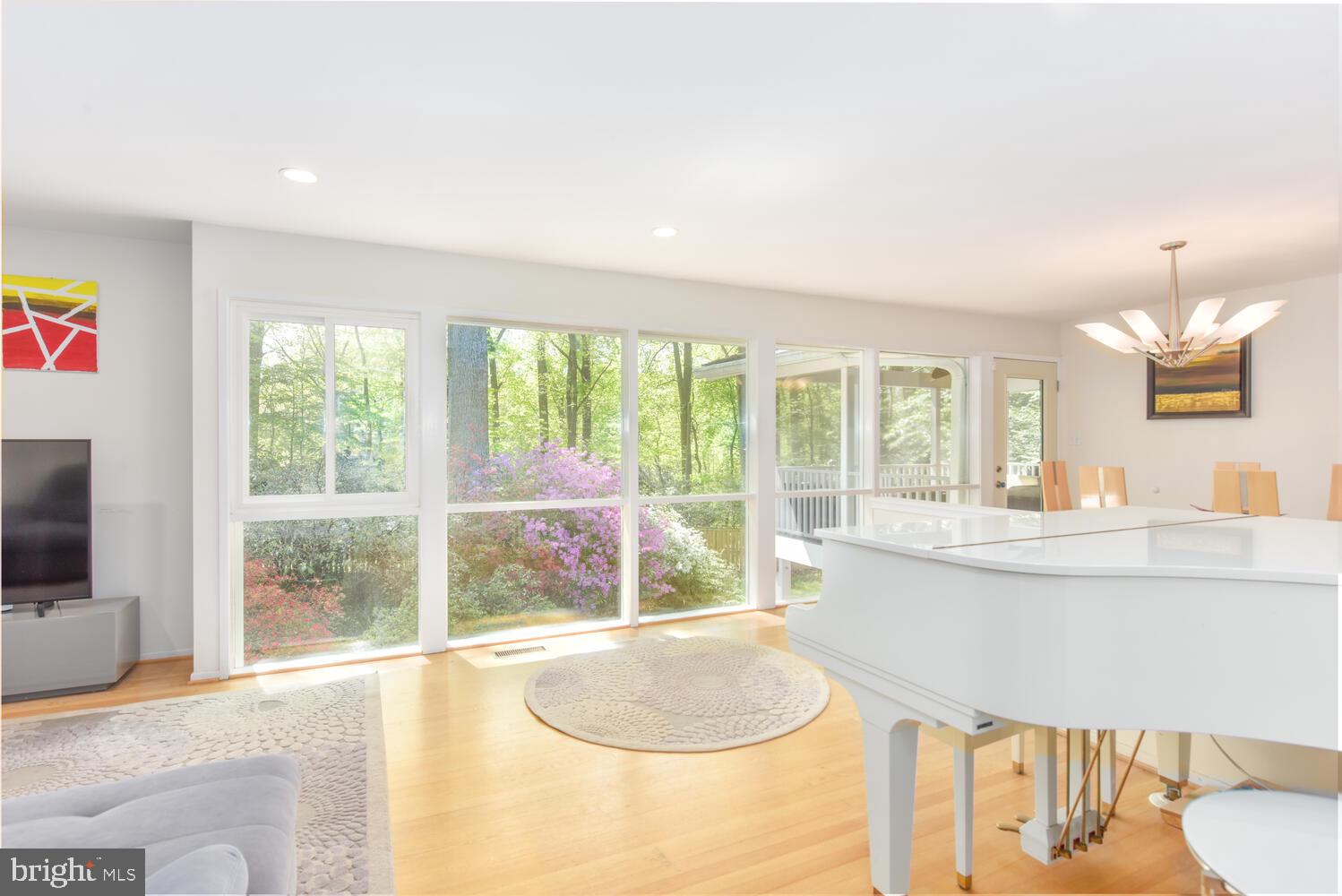 8317 Still Spring Court Bethesda, MD 20817 - Photo 5 of 47