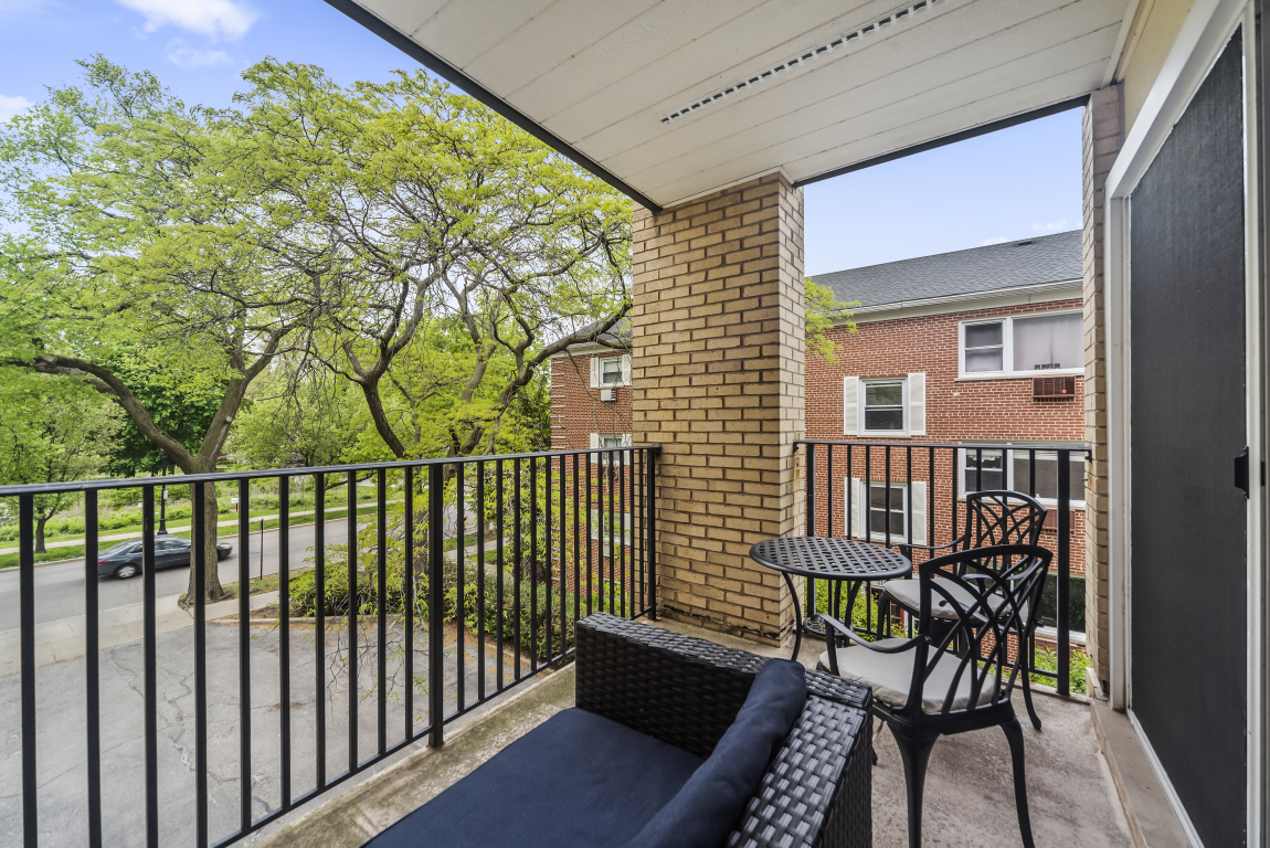2141 Ridge Avenue, Unit 2B Evanston, IL 60201 - Photo 17 of 17 a view of a balcony with chairs