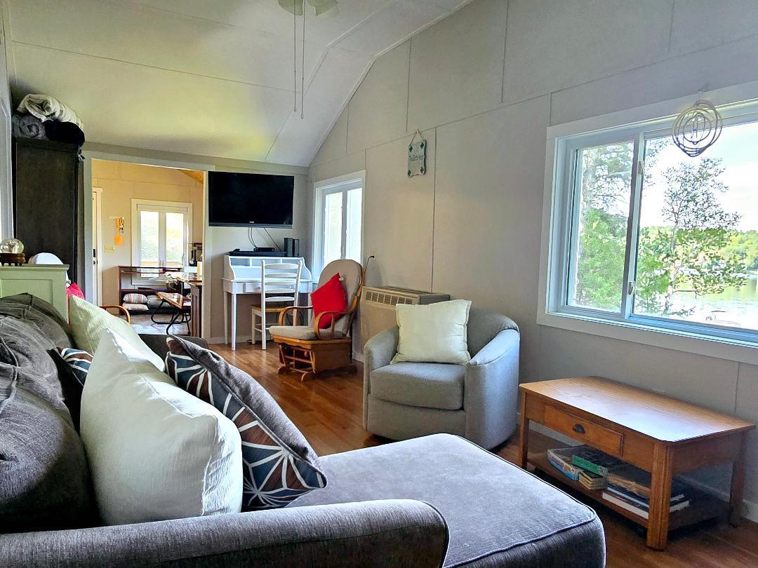 33 Gables End Belgrade, ME 04917 - Photo 4 of 18 Livingroom