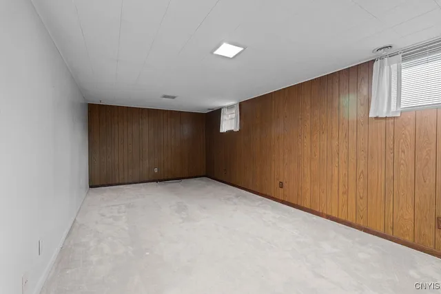 $199,900 | 42 Westwood Drive, Auburn, NY 13021