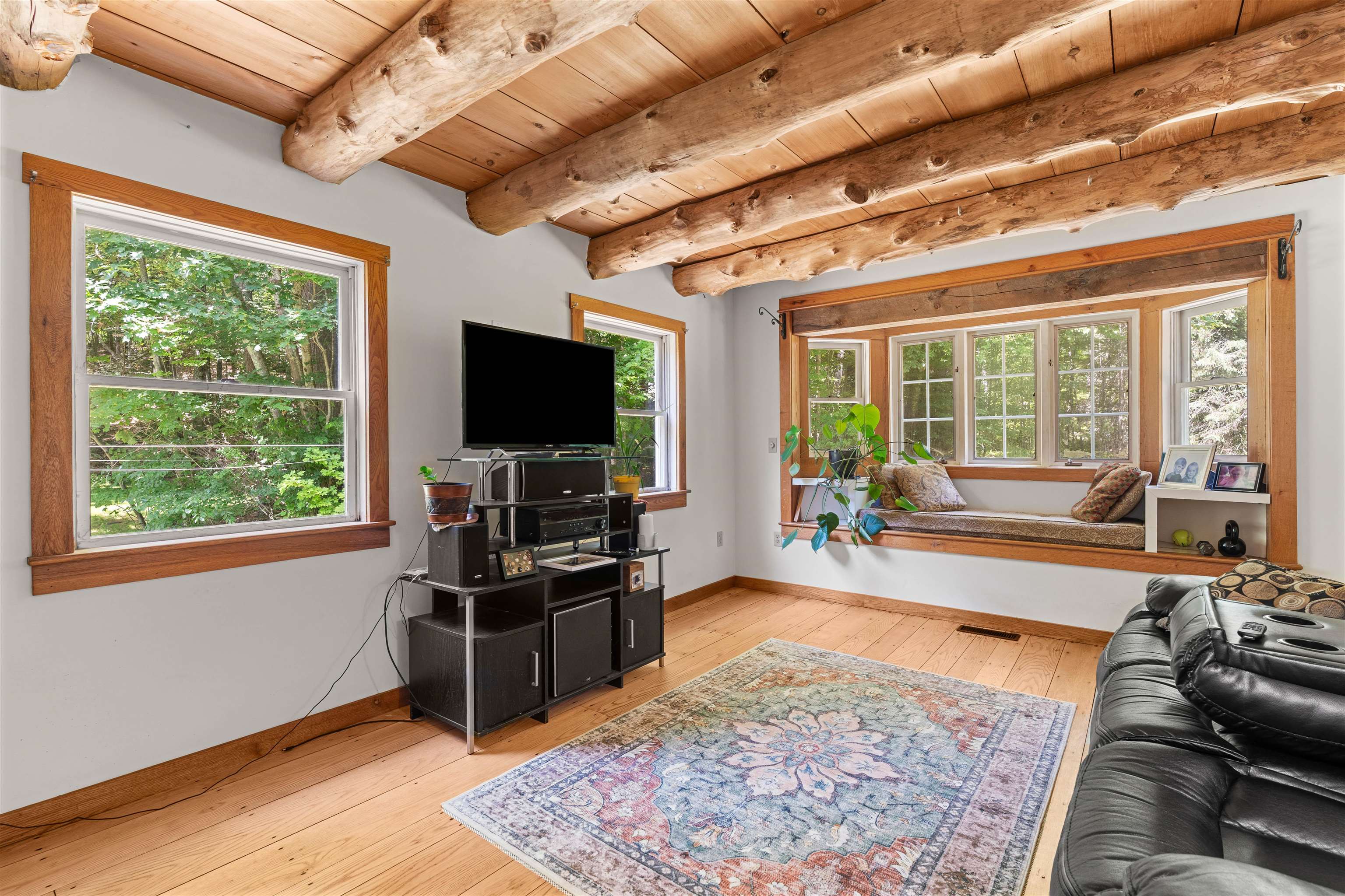 1811 Hopkinton Road Hopkinton, NH 03229 - Photo 19 of 53