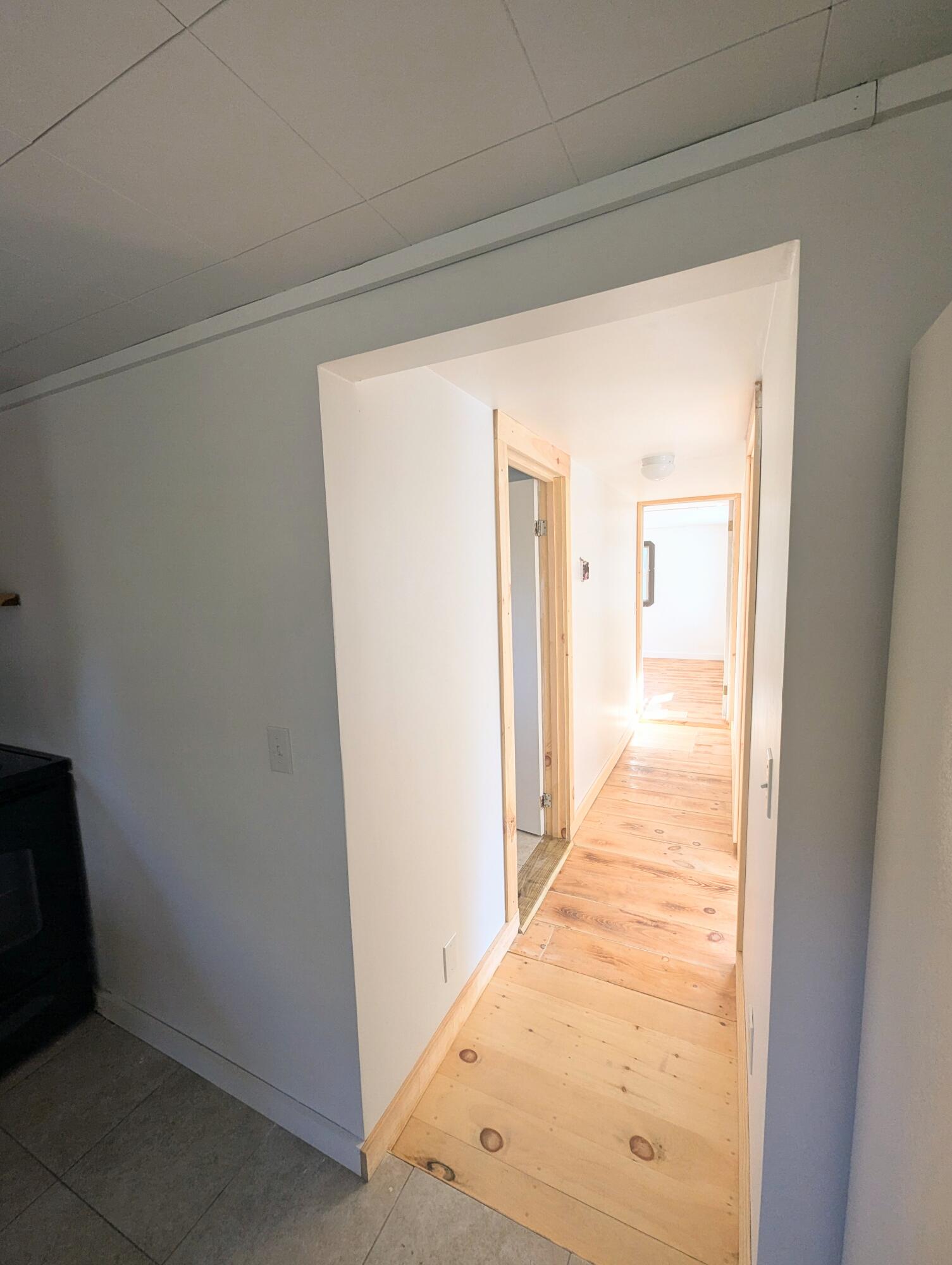 3 Ron Henry Lane Freeport, ME 04032 - Photo 14 of 33 New hallway addition