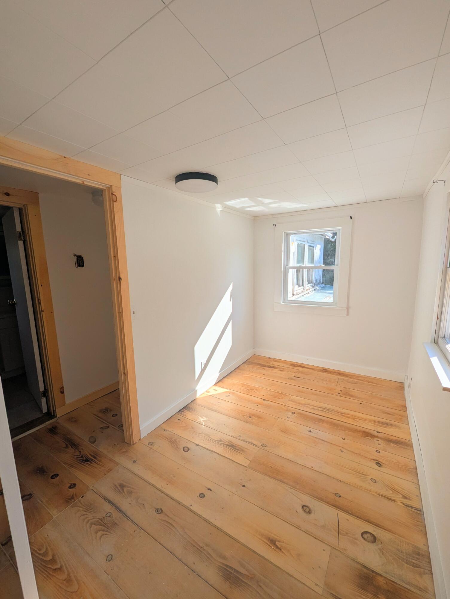 3 Ron Henry Lane Freeport, ME 04032 - Photo 17 of 33 bedroom 1