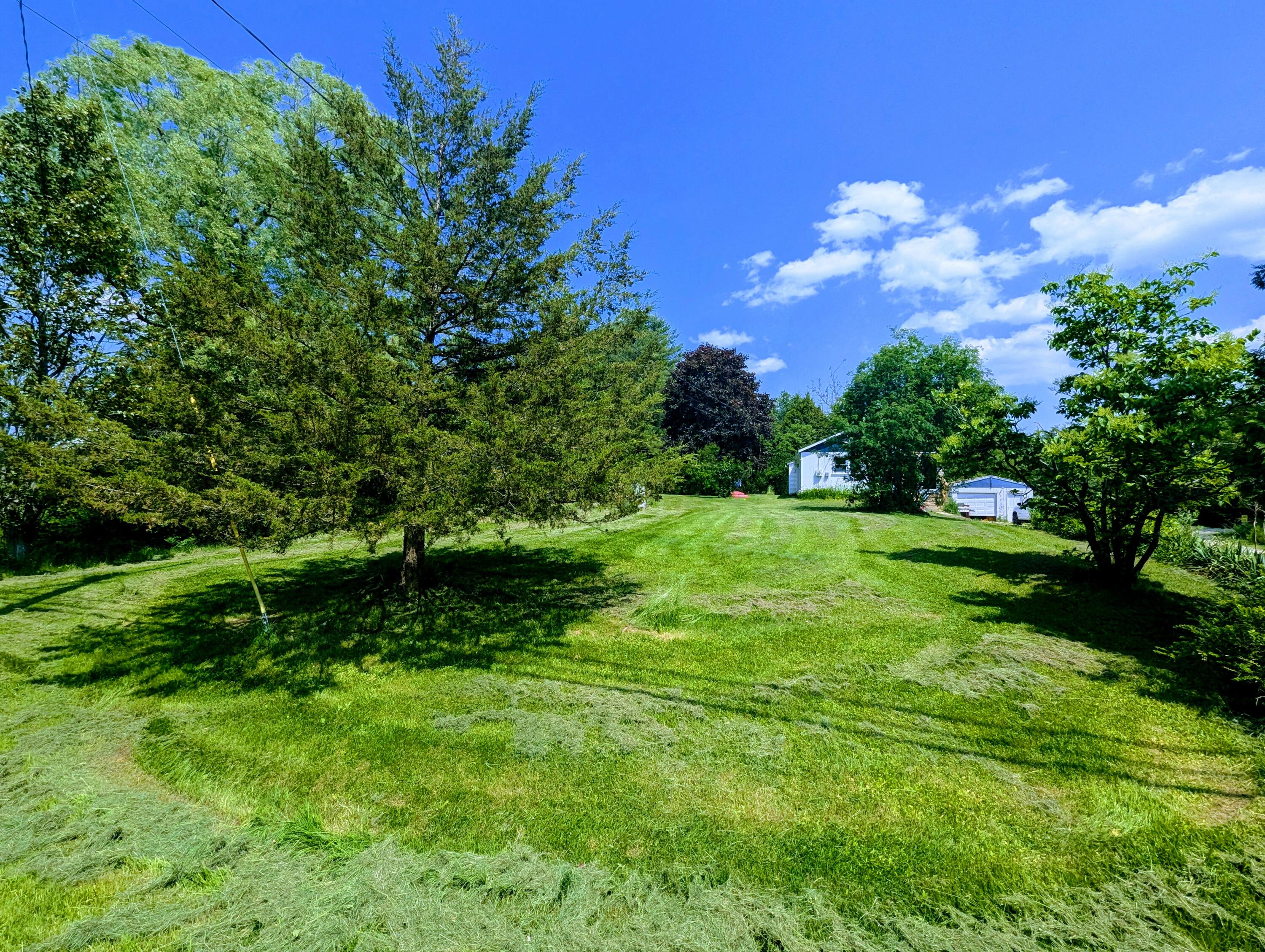 3 Ron Henry Lane Freeport, ME 04032 - Photo 28 of 33 front lawn