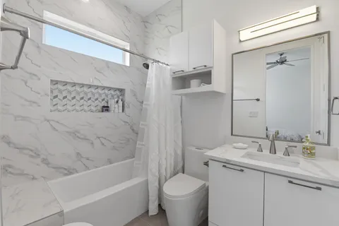 $1,549,000 | 4303 Dorothy Street, Bellaire, TX 77401