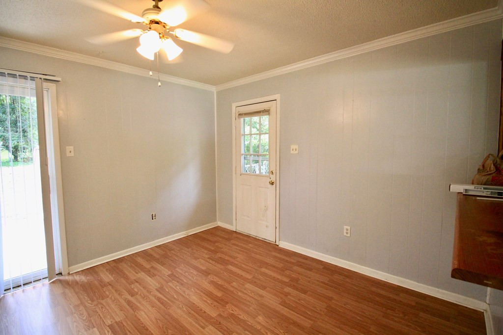 4005 Horseshoe Road Martinez, GA 30907 - Photo 9 of 19