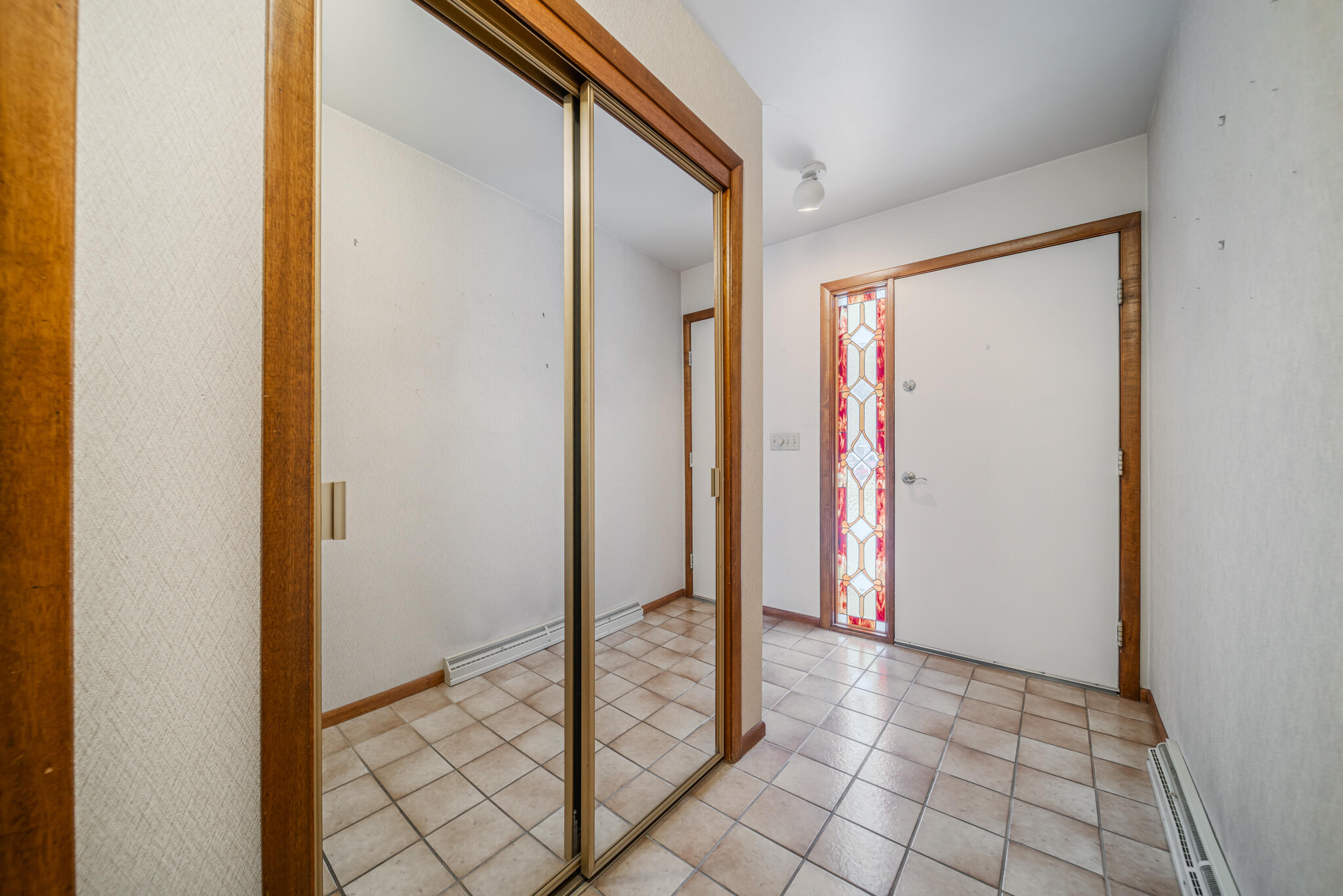 2864 North Apache Road Sheboygan, WI 53083 - Photo 13 of 41 Front entry