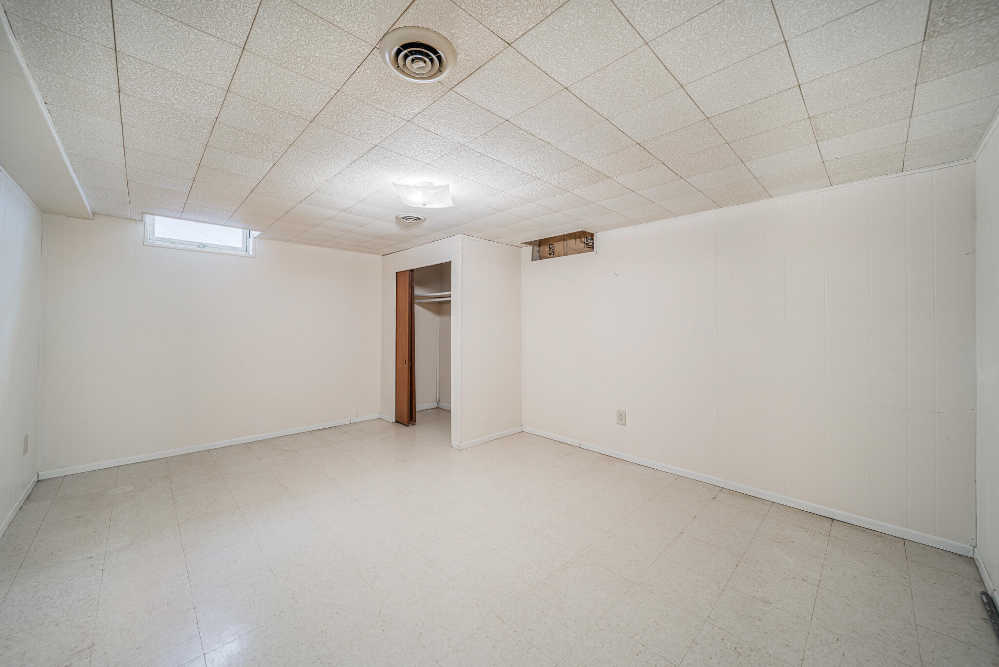 2864 North Apache Road Sheboygan, WI 53083 - Photo 31 of 41 Office