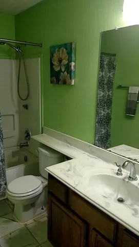 $900 | 10834 Cayman Mist Drive, Unit 3, Houston, TX 77075