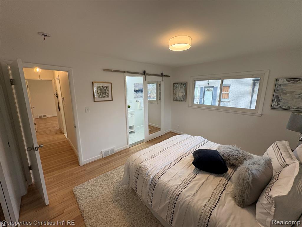 17330 Beverly Road Beverly Hills, MI 48025 - Photo 12 of 24