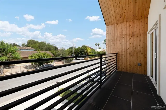 $2,100 | 211 North 28th Street, McAllen, TX 78501