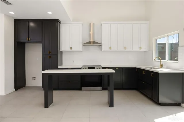 $2,100 | 211 North 28th Street, McAllen, TX 78501