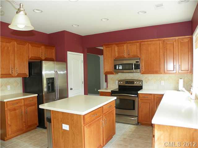 2301 Blueberry Ridge Road Matthews, NC 28105 - Photo 4 of 16 Gallery Image 4