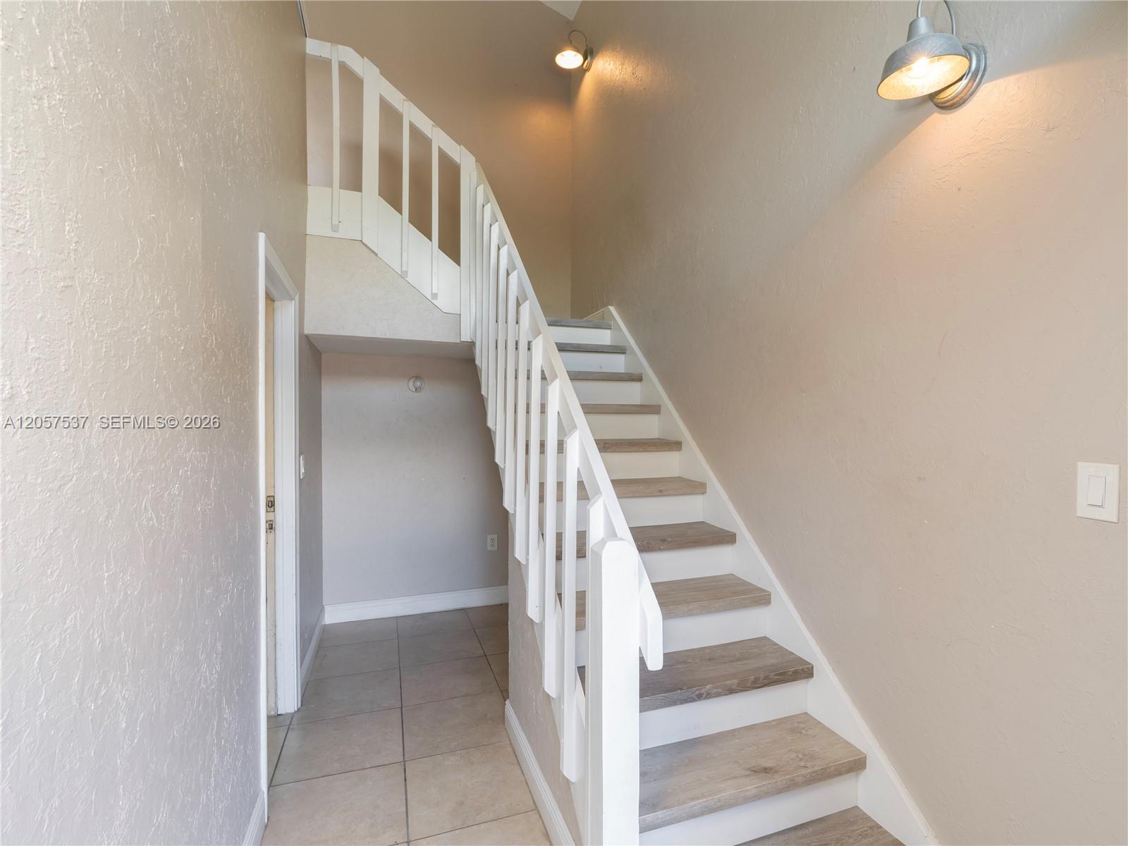 11549 Southwest 109th Road, Unit 27D Miami, FL 33176 - Photo 2 of 21