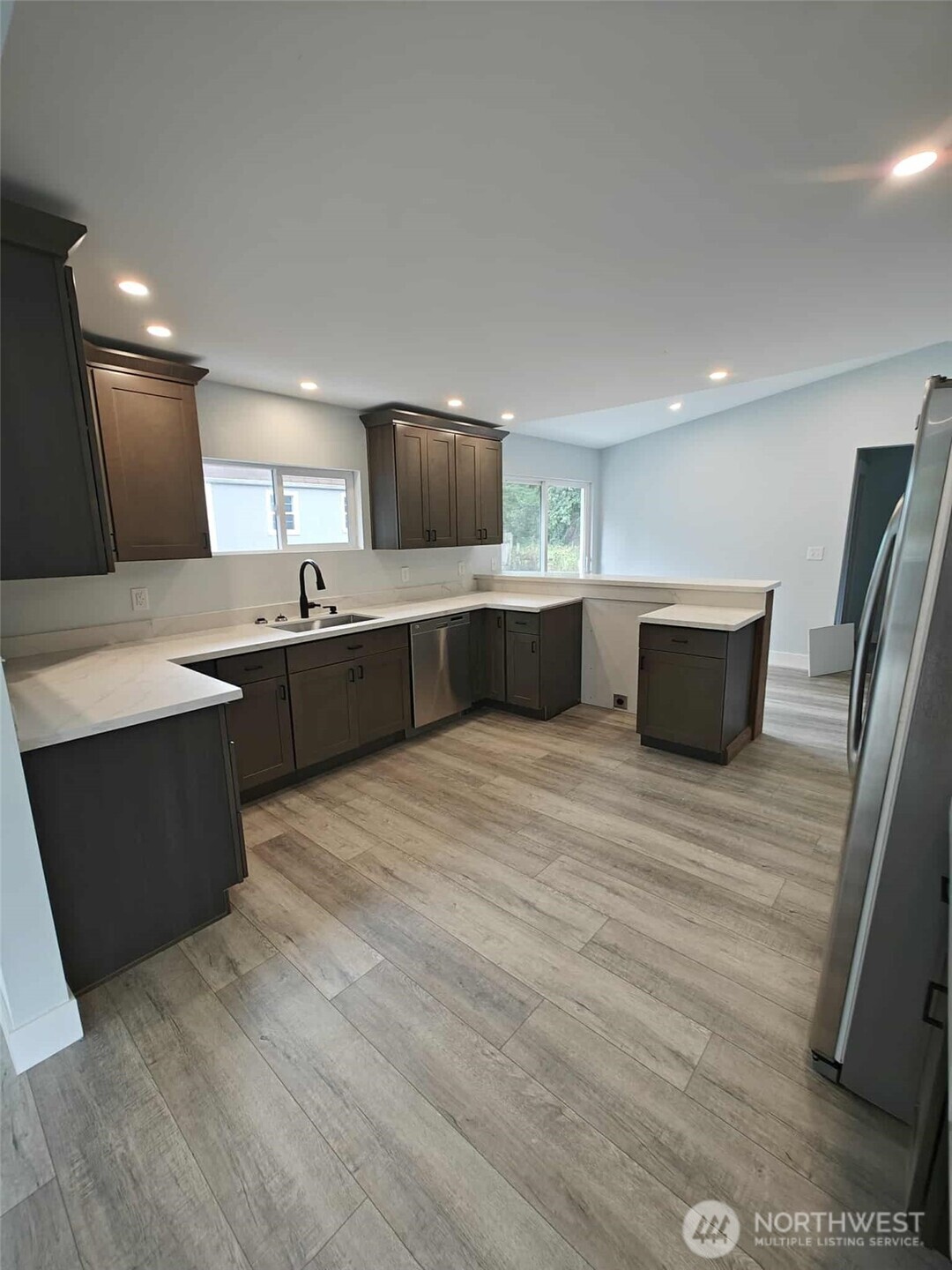 203 Southwest Dogwood Road Port Orchard, WA 98367 - Photo 8 of 23 Gallery Image 8