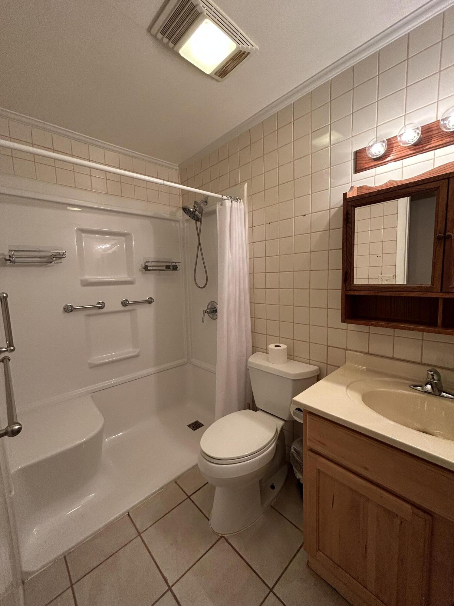 2802 Linda Road Valparaiso, IN 46383 - Photo 16 of 19 1500x2000