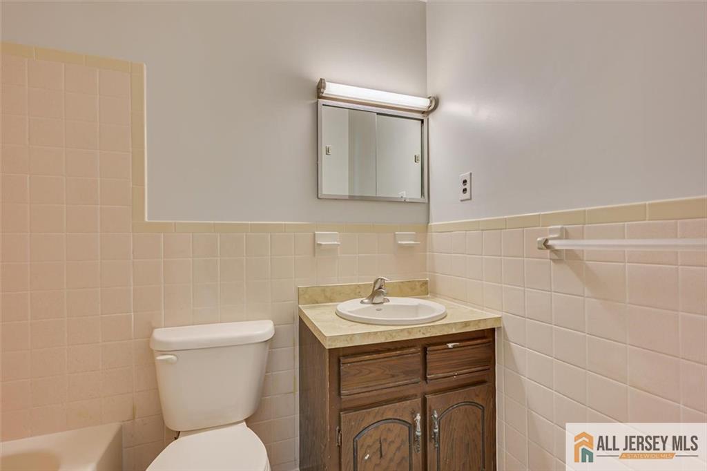 7107 Hana Road Edison, NJ 08817 - Photo 33 of 43 Gallery Image 33