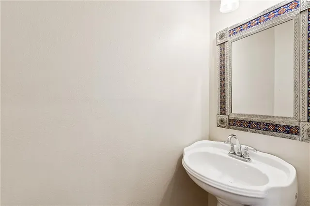 $3,300 | Undisclosed Address, Metairie, LA 70001