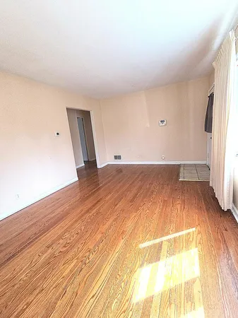 $94,900 | 4312 West 15th Avenue, Gary, IN 46404