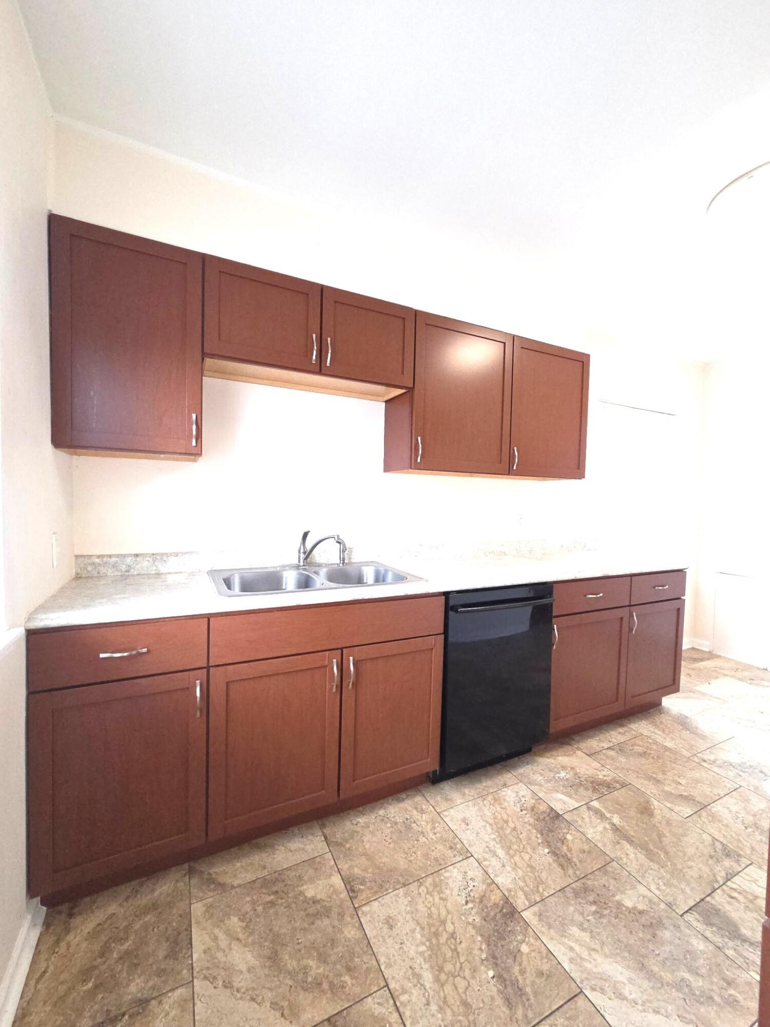 4312 West 15th Avenue Gary, IN 46404 - Photo 7 of 14 1500x2000