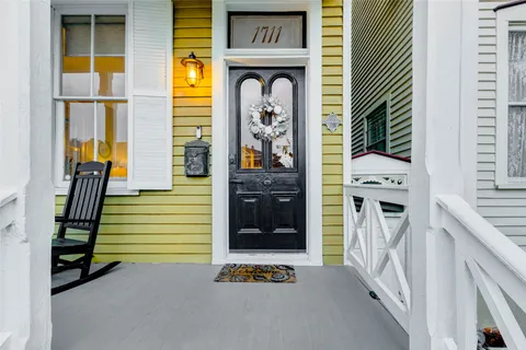 a view of an entryway door