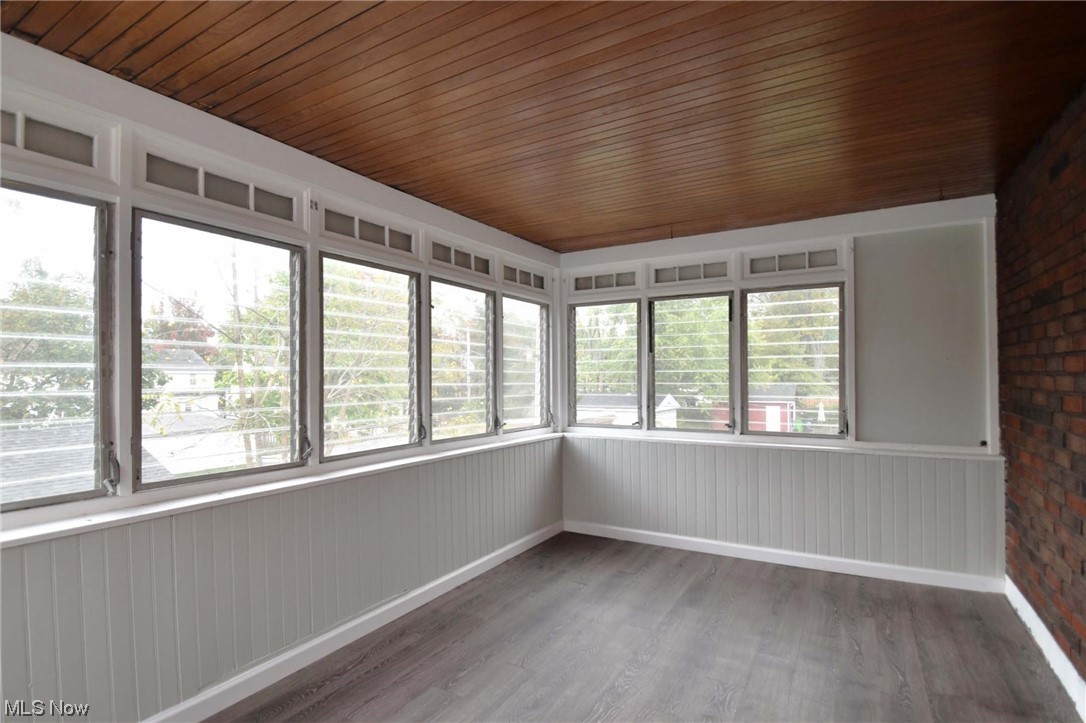 1135 Plainfield Road Cleveland, OH 44121 - Photo 24 of 32 2nd floor sunroom with wood ceiling