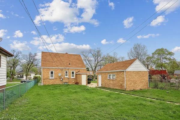 $185,000 | 68 West 24th Street, Chicago Heights, IL 60411