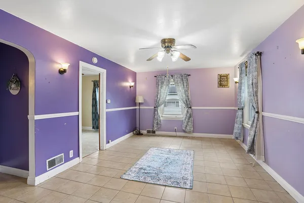 $185,000 | 68 West 24th Street, Chicago Heights, IL 60411