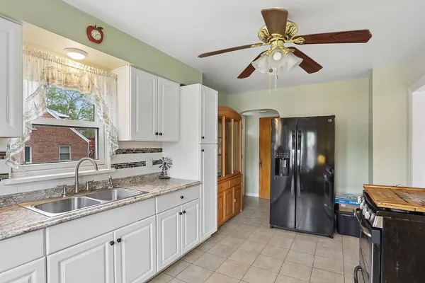 $185,000 | 68 West 24th Street, Chicago Heights, IL 60411