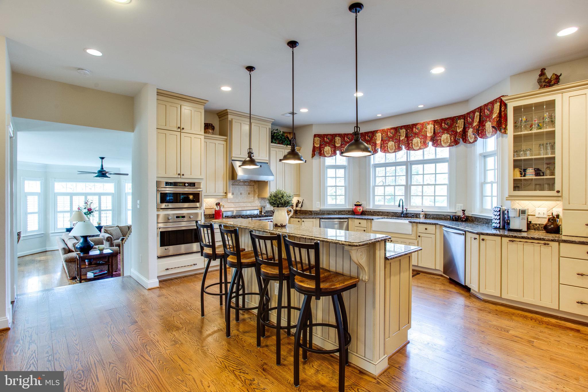 10208 Colvin Run Road Great Falls, VA 22066 - Photo 16 of 67 Sunny Gourmet Kitchen