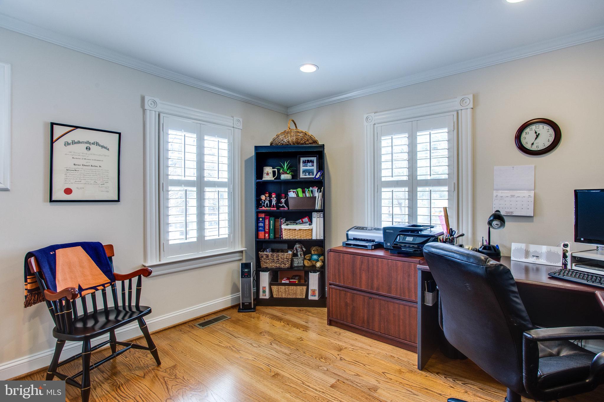 10208 Colvin Run Road Great Falls, VA 22066 - Photo 27 of 67 located near front parlor