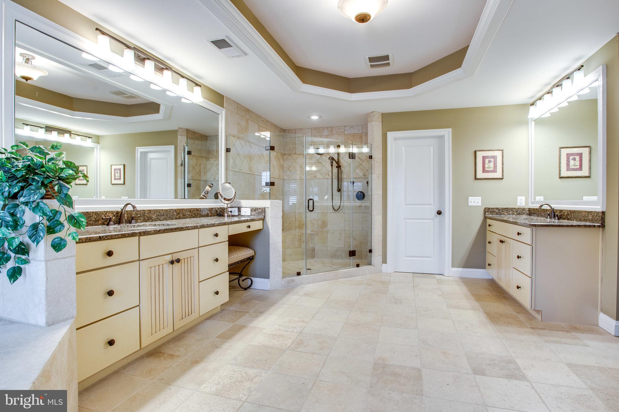 10208 Colvin Run Road Great Falls, VA 22066 - Photo 37 of 67 2 separate vanities