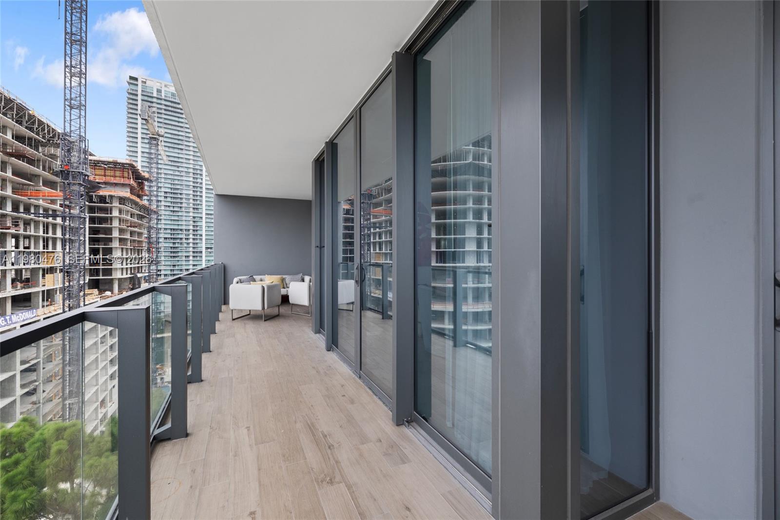 88 Southwest 7th Street, Unit 1010 Miami, FL 33130 - Photo 22 of 25