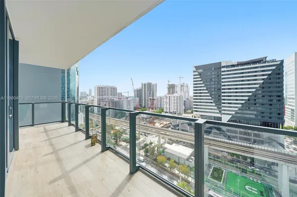 $6,900 | 88 Southwest 7th Street, Unit 1010, Miami, FL 33130