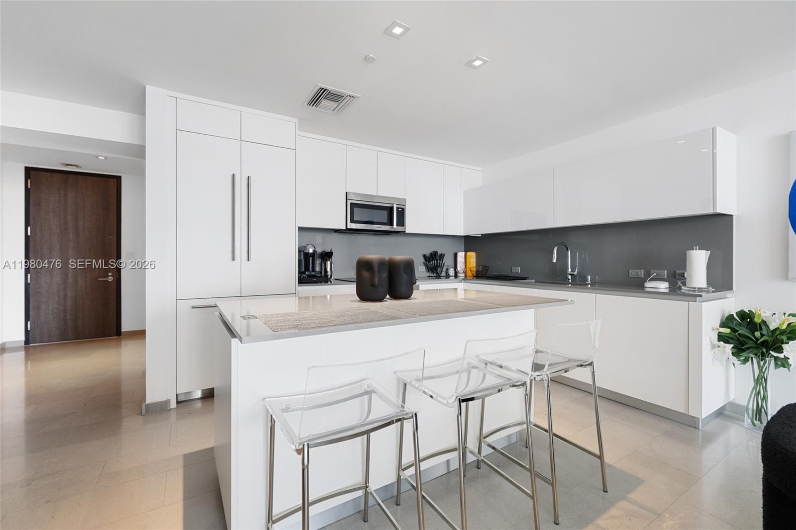 88 Southwest 7th Street, Unit 1010 Miami, FL 33130 - Photo 6 of 25