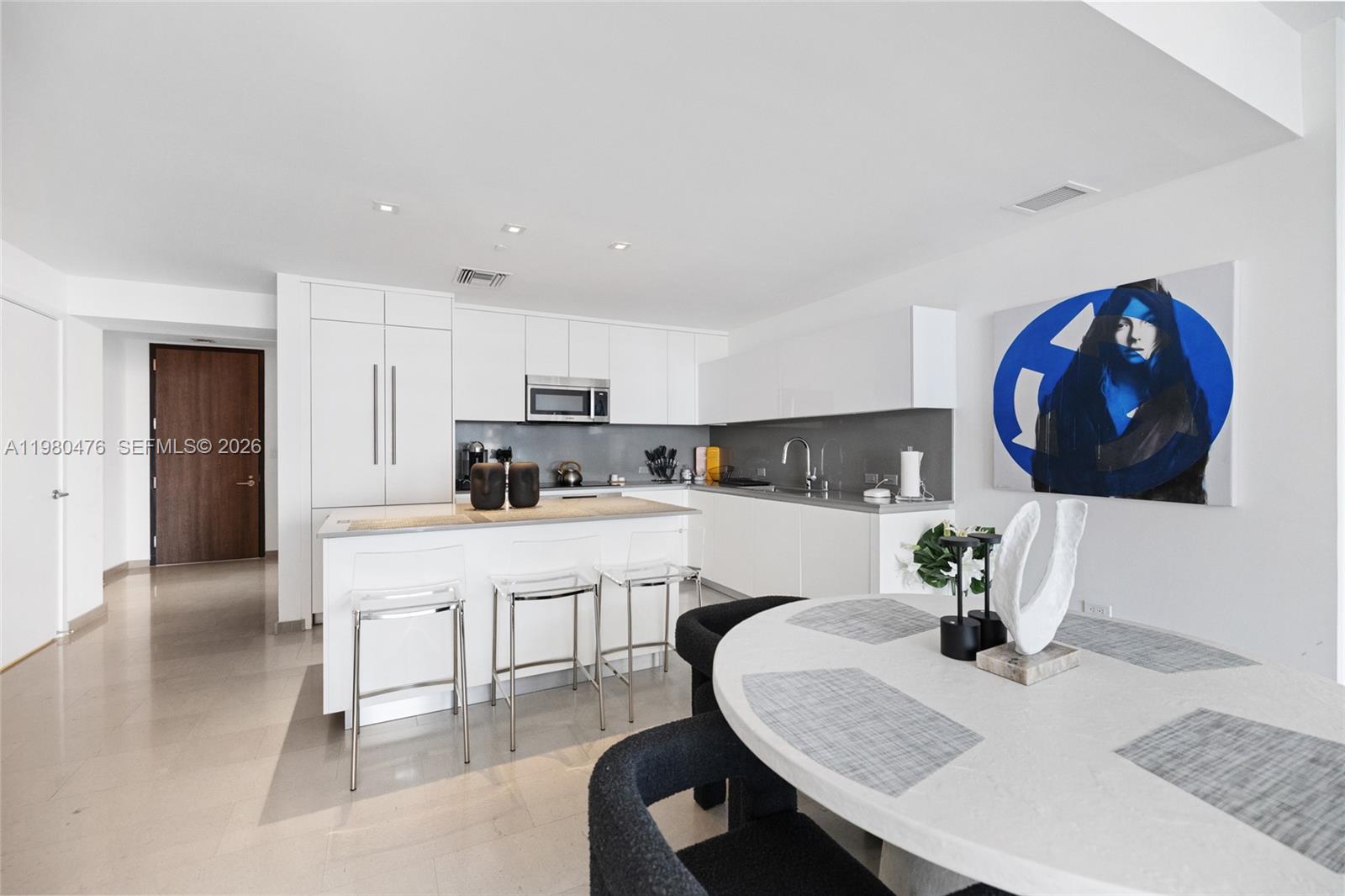 88 Southwest 7th Street, Unit 1010 Miami, FL 33130 - Photo 10 of 25