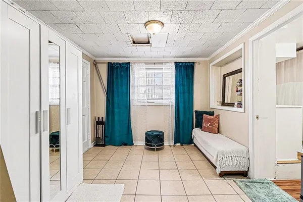 a view of an entryway with furniture